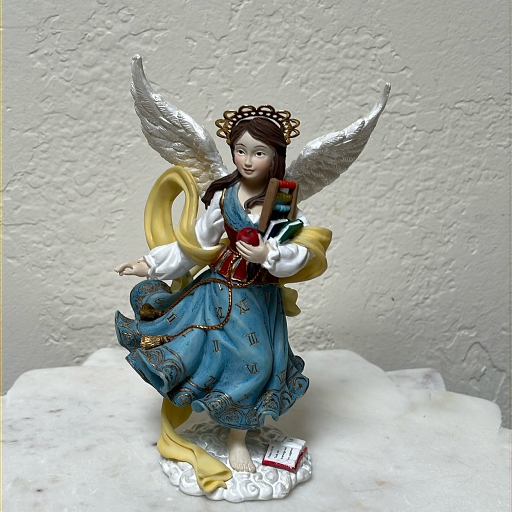 NIB Angels Beside Me  CASSIDY. Guardian of Knowledge  Nutshell Designs 2001